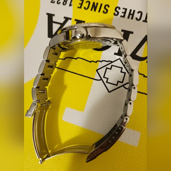 Invicta Pro Diver #34022 - Picture 8 of 9